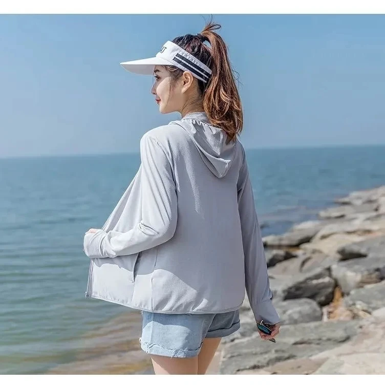 Nueva ropa de protección solar, chaqueta para mujer, Top antiultravioleta, abrigo de protección solar transpirable, abrigo fino de verano 2025 para parejas