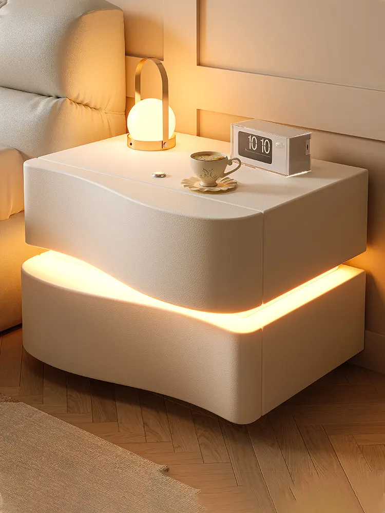 Cream wind creative bedside table with lamp household bedroom new niche design exquisite bedside storage cabinet