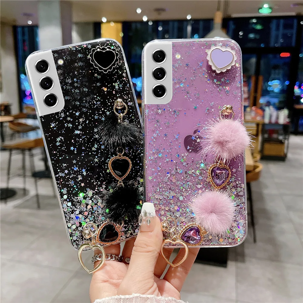 Bling Glitter Love Heart Plush Bracelet Phone Case For Sansung S24 S23 S22 S21 Ultra S10 S20 FE S22 Ultra Note 20 10 Plus Cover