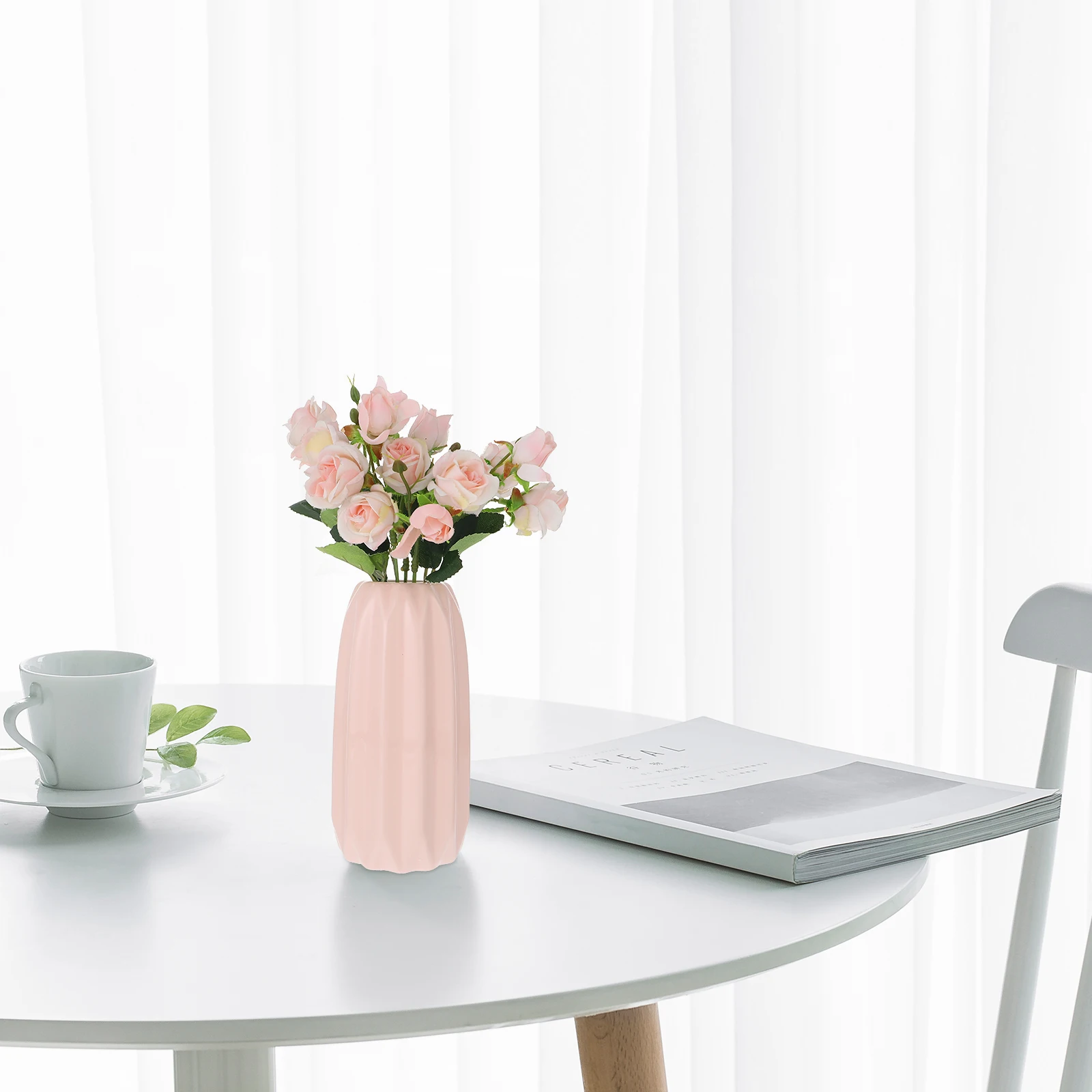 

1Pcs Colored Ceramic Vase Simple Design Desktop Adornment Highgrade Material Beautiful Appearance Gift Choice Decorative Vase