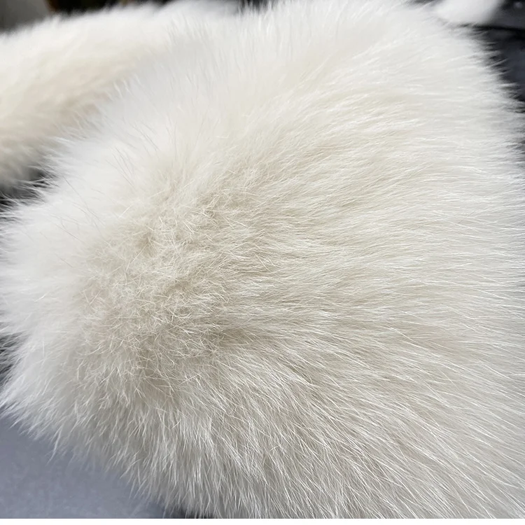 2024 New Female Fox Fur White Duck Down Down Jacket Thicken Warm Parkas Coat Loose Jacket Coat Fox Fur Collar Outwear