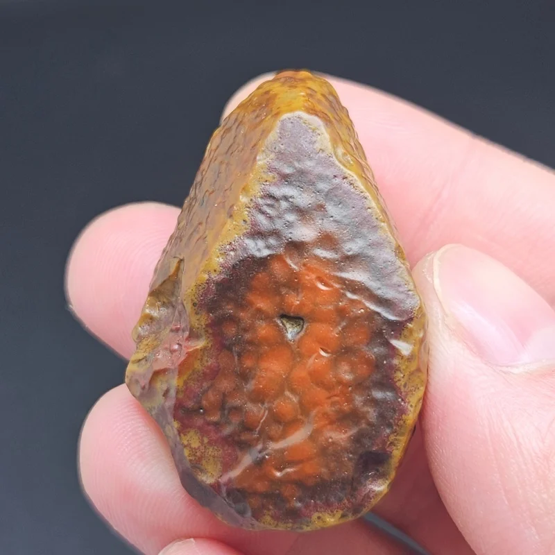 

Rare Alxa Green Agate Natural Human-Face Stone Family Decorative Item