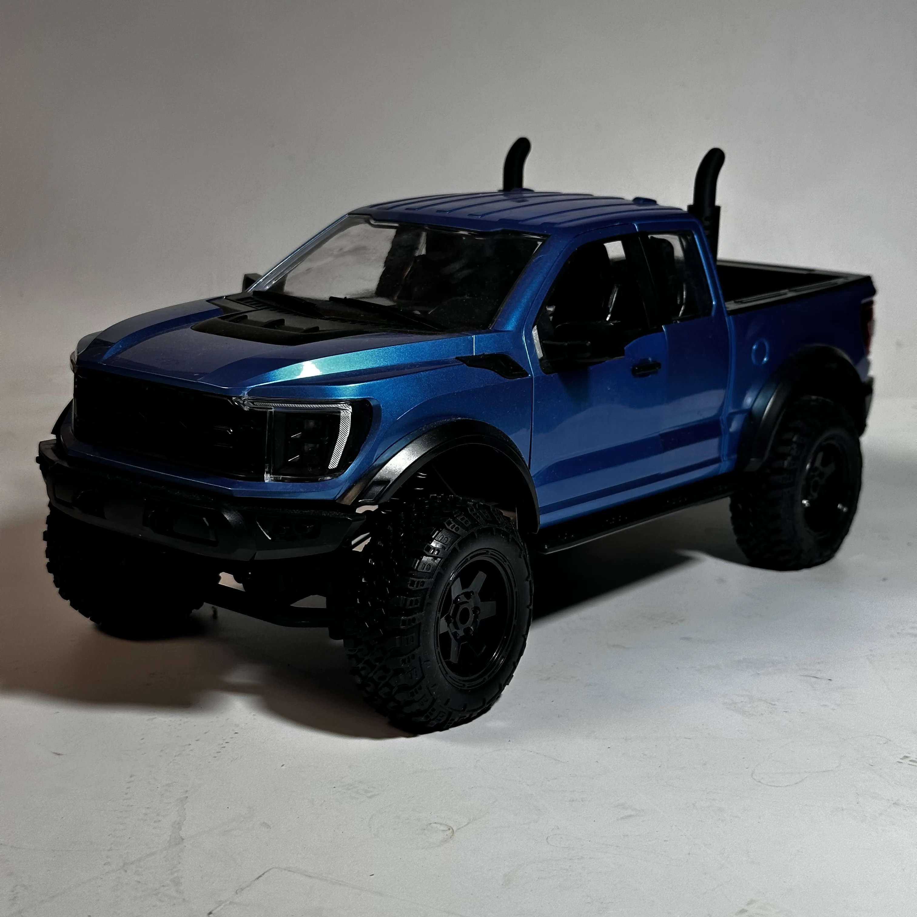 Hongxing Rc Exhaust Pipe Black Upgrade Accessories For 1 12 F150 Rc Crawler Truck Simulation Exhaust Modification Parts 2 Pieces view 2