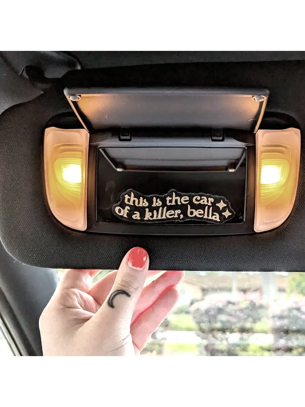 Dies ist der Aufkleber „Car Of A Killer Bella“ für Autos, lustiger, wasserdichter Twilight-Vinylaufkleber für den Rückspiegel