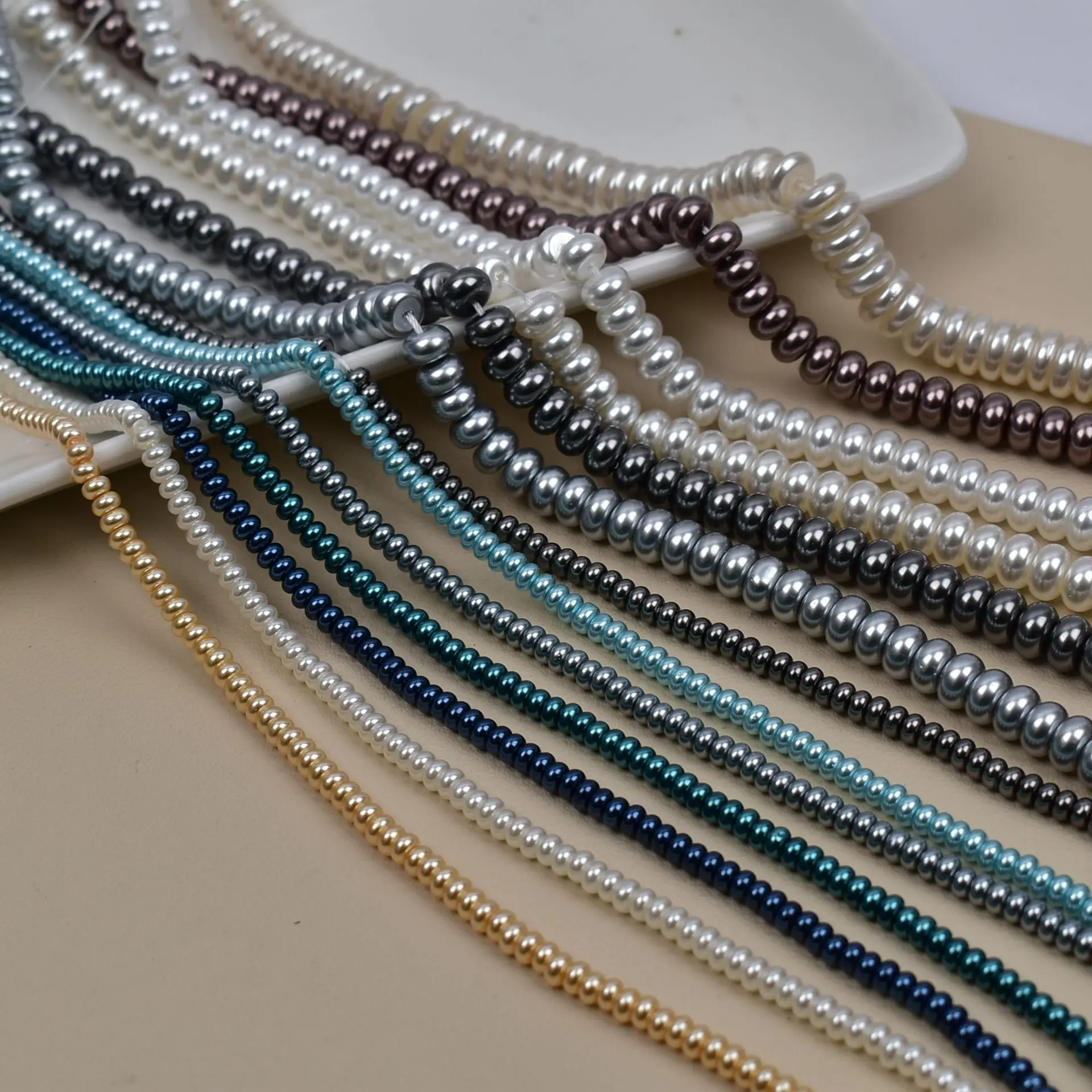 

Colorful Mini Round Shell Pearls Beads Imitation Oval Shell Loose Spacer Beads for Jewelry Making DIY Bracelet Earrings 15inch