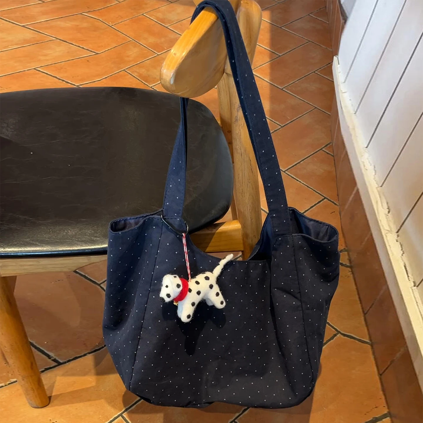 korean-style-polka-dot-canvas-bag-2025-new-lazy-casual-versatile-commuter-tote-large-capacity-shoulder-bag