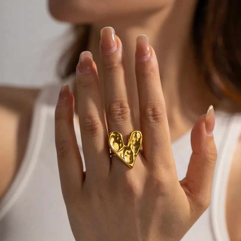 Edelstahl Hammer Muster großes Herz Öffnung goldenen Ring für Frauen Mode accessoires Textur Design Schmuck Geburtstags geschenke