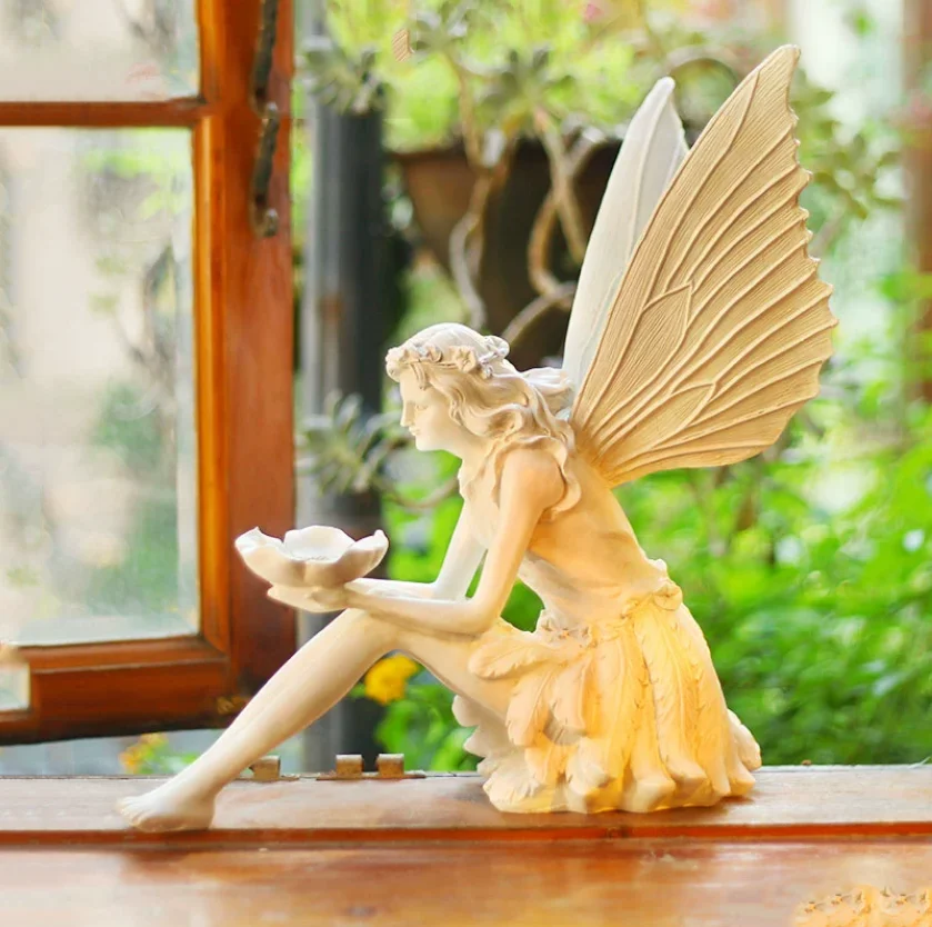 European Retro Vintage Wings Holding Flower Angel Resin Adornments Homestay Balcony Sculpture Crafts Garden Courtyard Decoration