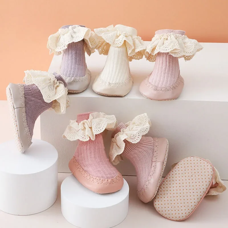 New Baby Ruffle Socks with Rubber Soles Infant Sock Newborn Autumn Children Floor Lace Flowers Shoes Anti Slip Soft Sole Sock