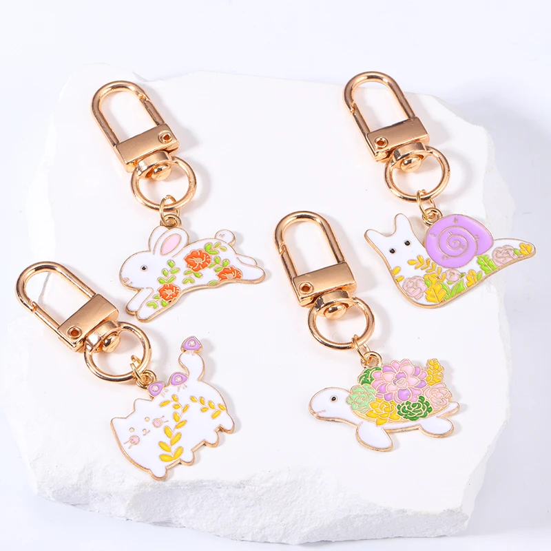 

Vintage Alloy Enamel Anime Animal Charms Keychain Creative Cat Rabbit Snail With Flower Pendants Keyrings For Girls Women Bag