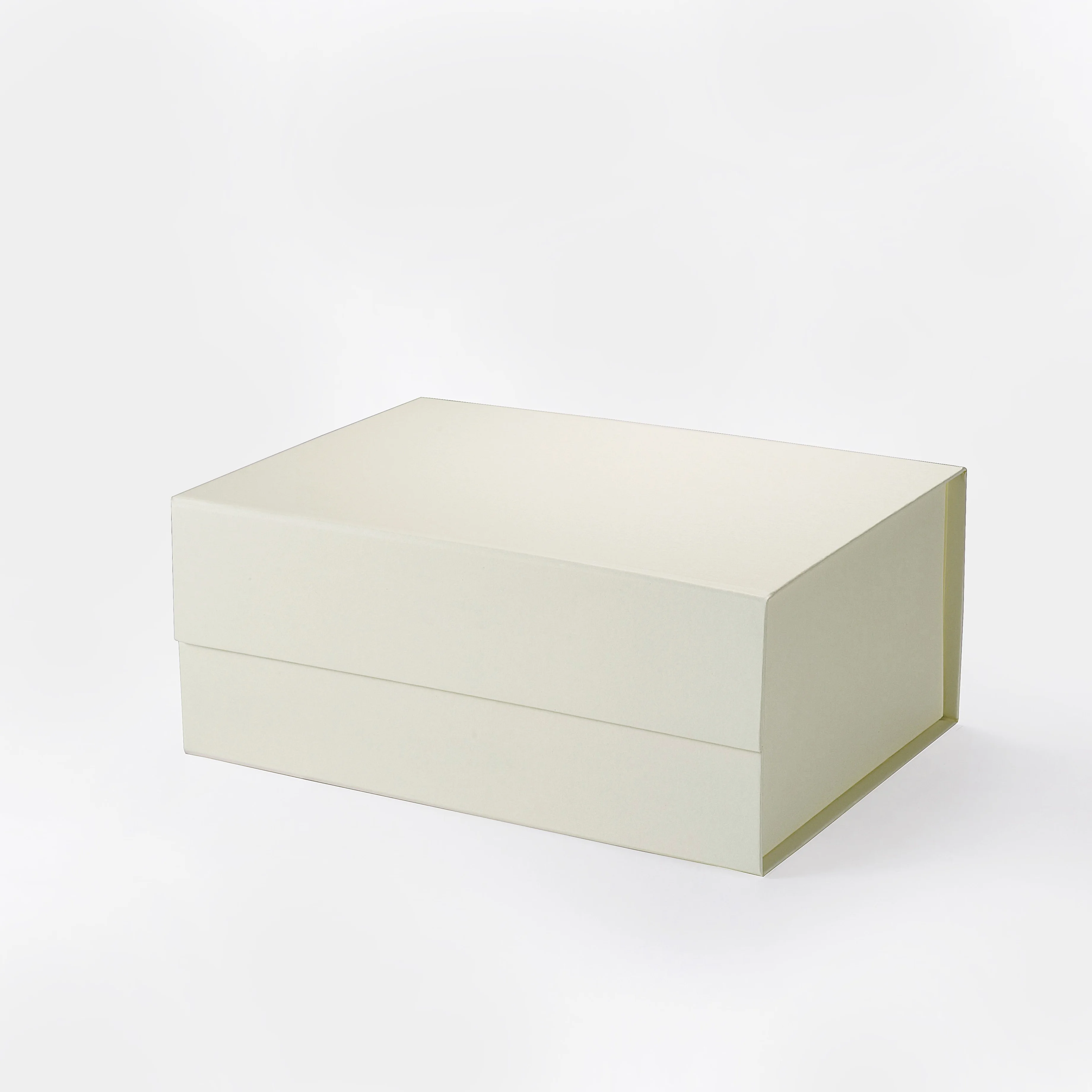 Geotobox 23.5x17x10cm |   Boîtes cadeaux rigides en carton de luxe de couleur ivoire profond A5 populaires, avec fermeture magnétique, 21,9 x 15,9 x 9,5 cm