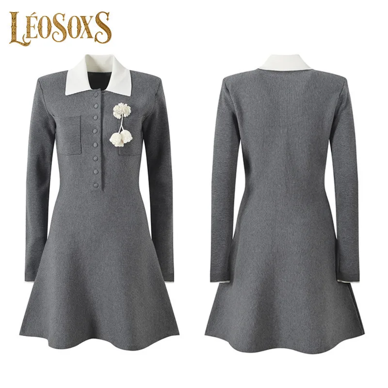 فستان LEOSOXS للنساء باللون الرمادي مع ياقة بيضاء وزر أمامي وأكمام طويلة وتنورة واسعة وديكور زهري لشبه رسمي جديد 2025