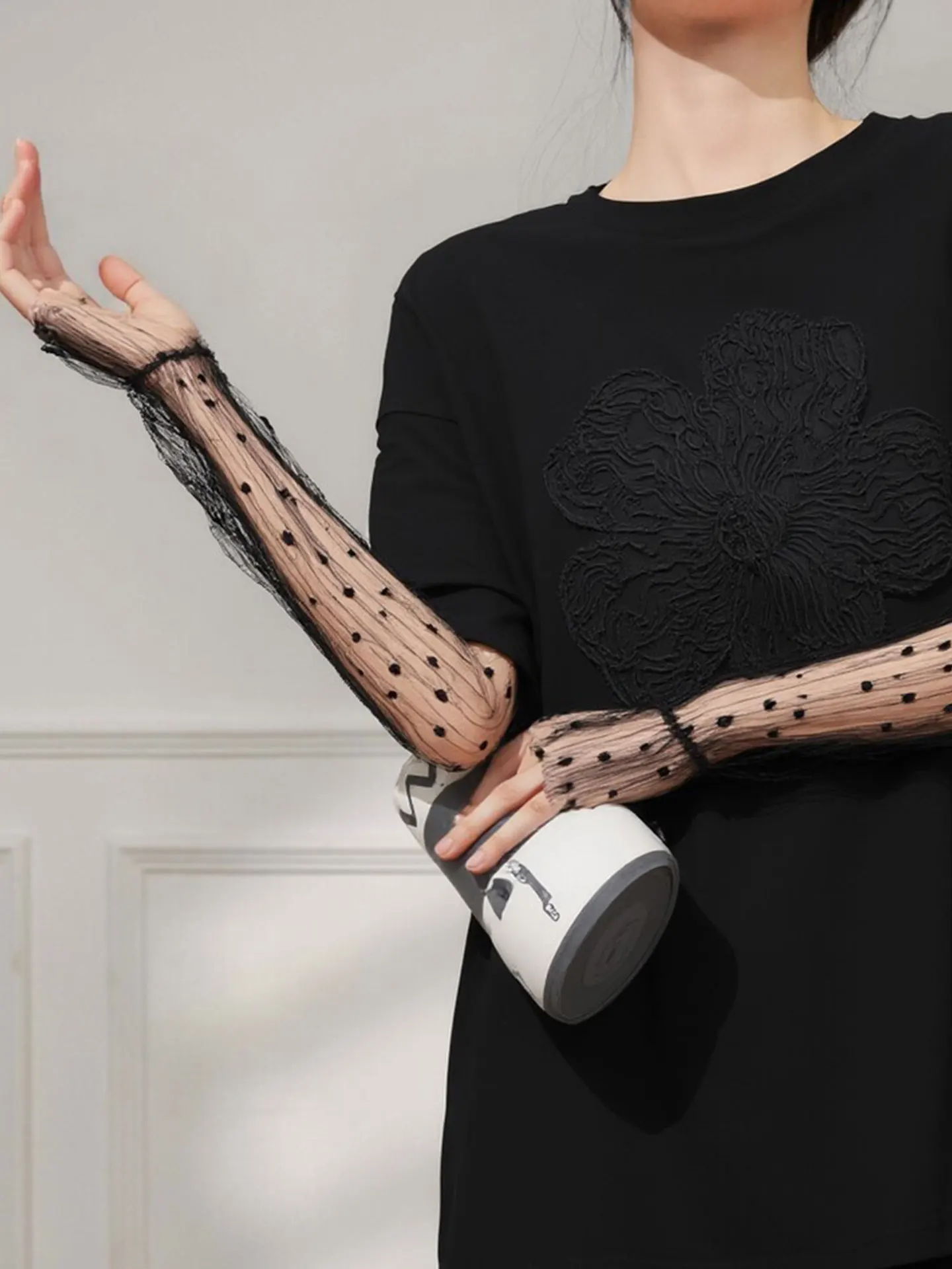 

Korean Design Sense Me Splicing round Ne Long Sve T-irt Spring Loose Lazy Faion Base irt Top Women