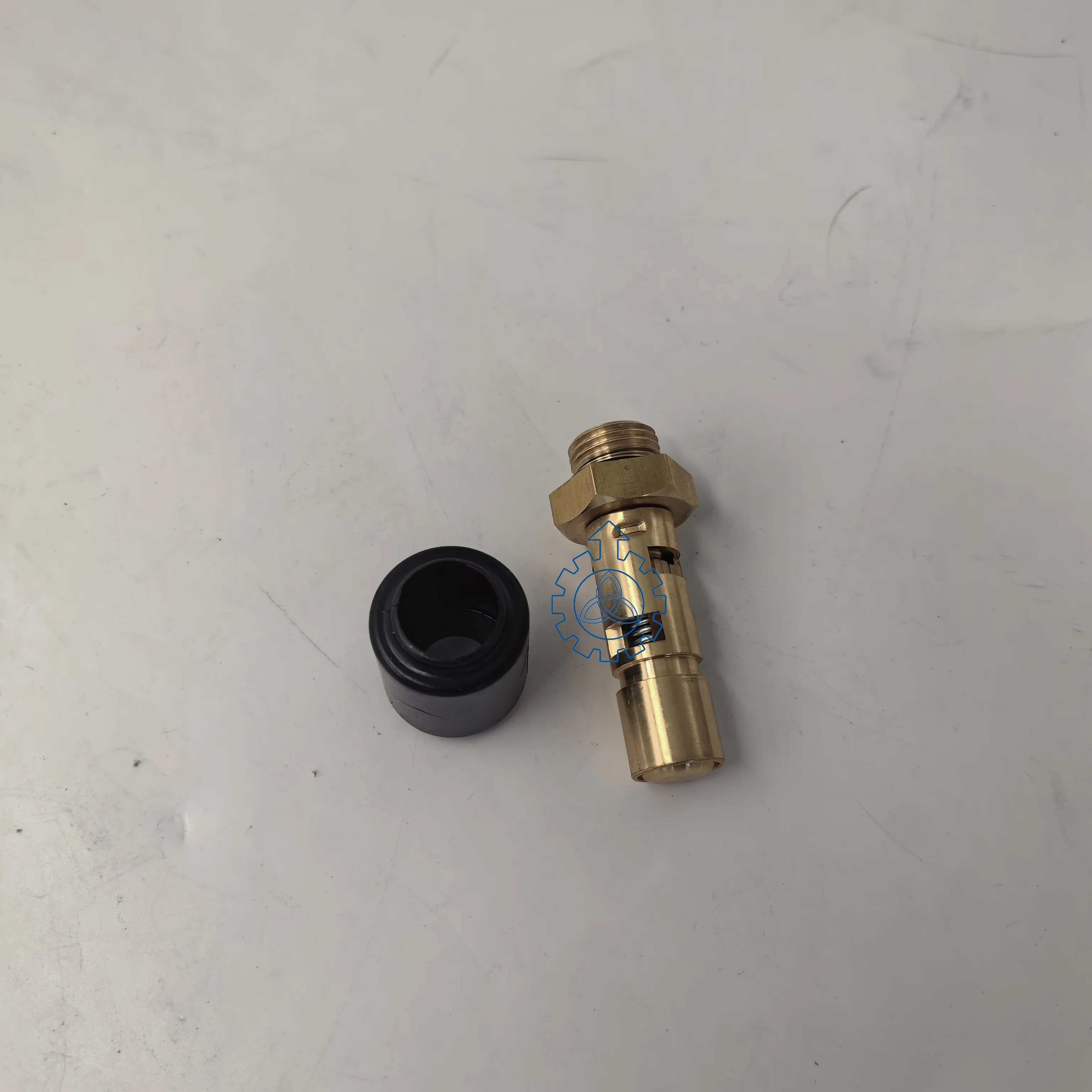 

Spare Parts for Volvo Trucks Pressure Control Valve 15 + 1.5 bar OE： 1622432 1629486 20382305 4346082260