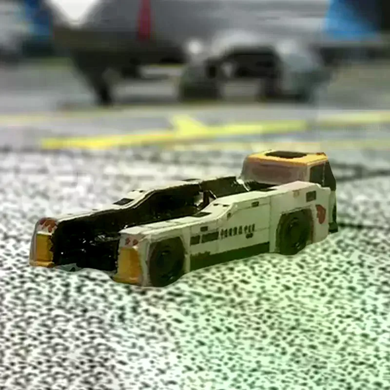 1:400 4 Rounds Airport Ground Handling Car Simulation Model Suitable For 380 Wide-body Aircraft view 2