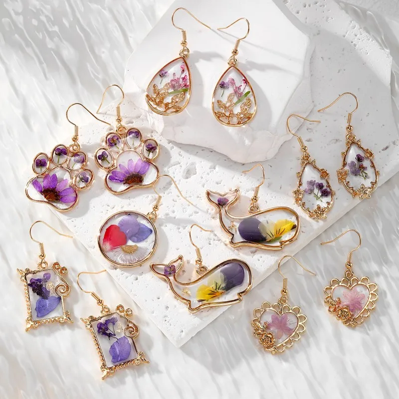 Cute Animal Series Pressed Flower Earrings Transpant Epoxy Resin Natural Flower Earring Custom Natural Plant Jewelry Wholesale