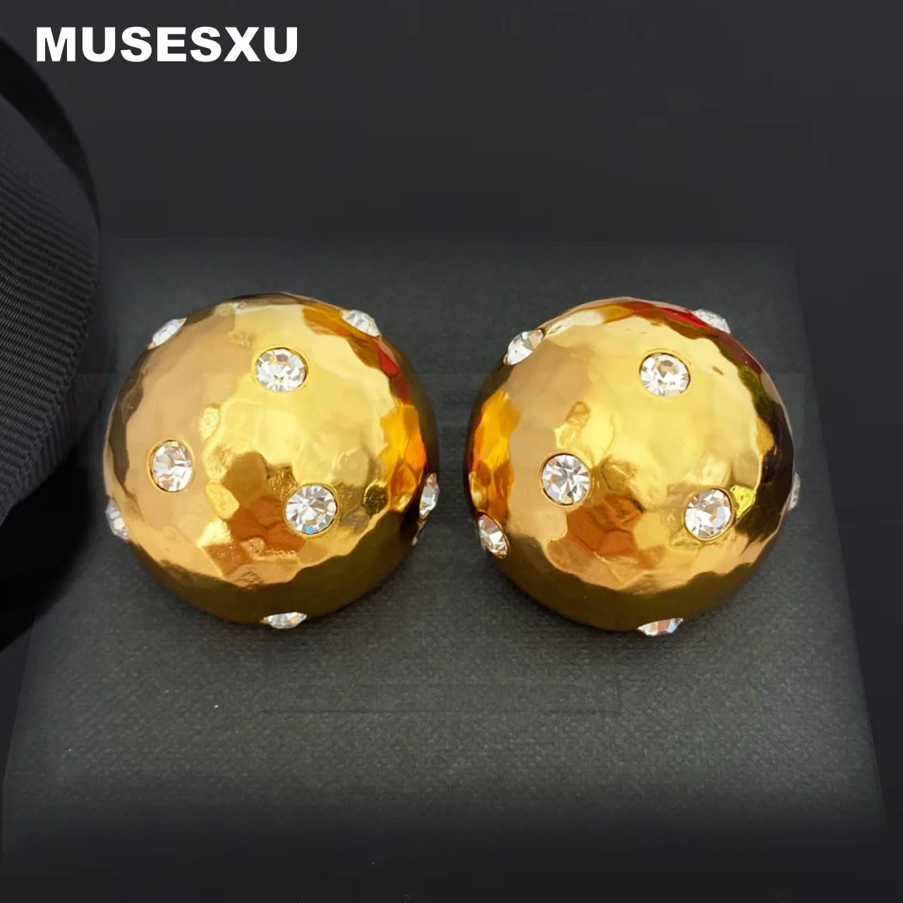 

Jewelry & Accessories Retro Style High Quality Inlaid Crystal Irregular Semi-Circular Sphere Ear Clip Earrings For Women's Gifts