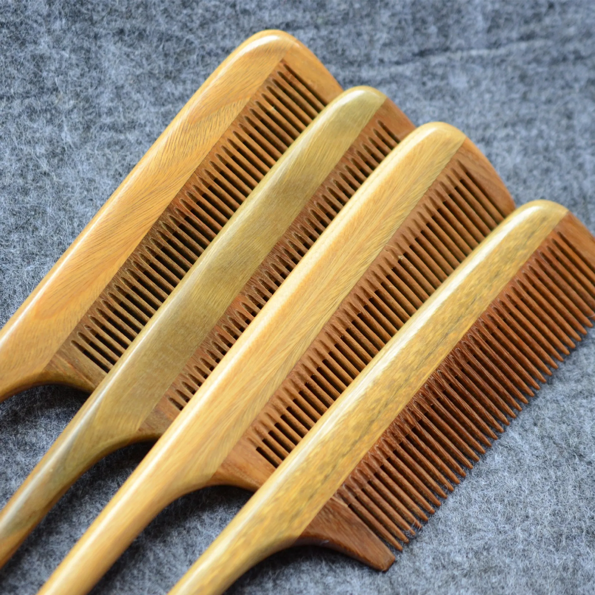 Natural Green Sandalwood Comb 21cm Fine Tooth Thickened Sharp Tail Comb Hair Styling Comb Hair Dressing Comb Natural Wood