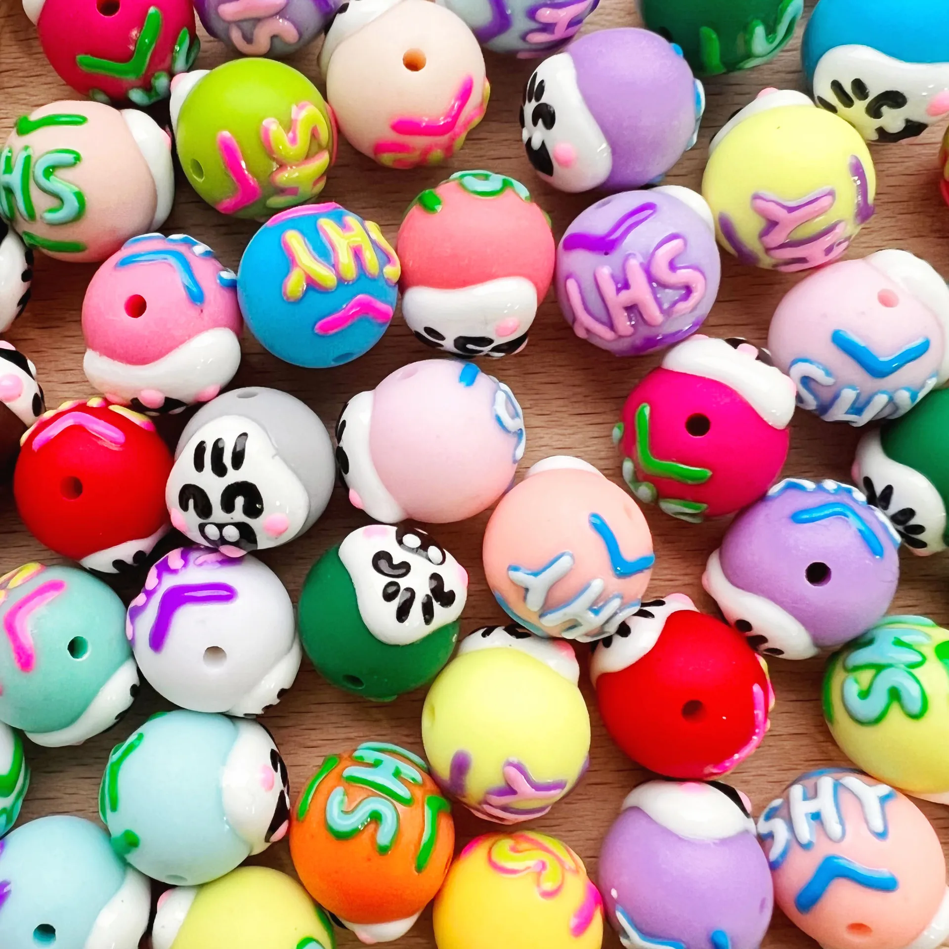 10Pcs 19*16mm Strange Hand-painted Beads Handmade DIY Resin Accessories Mobile Car Pendant Beaded Material Clothing Accessories