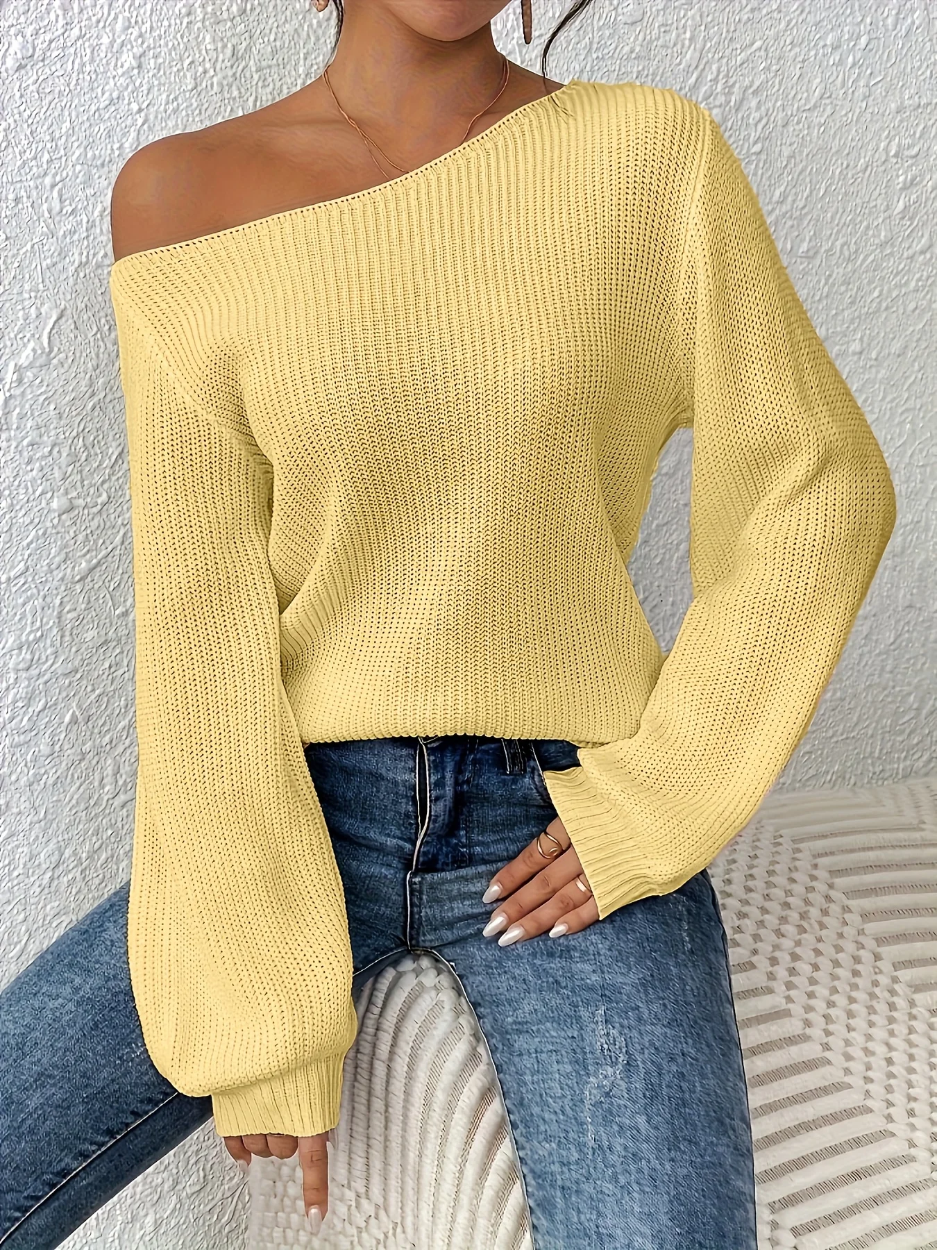 

Solid Color Yellow Off-Shoulder Knitwear, Elegant and Fashionable Spring and Autumn Women's Sweater