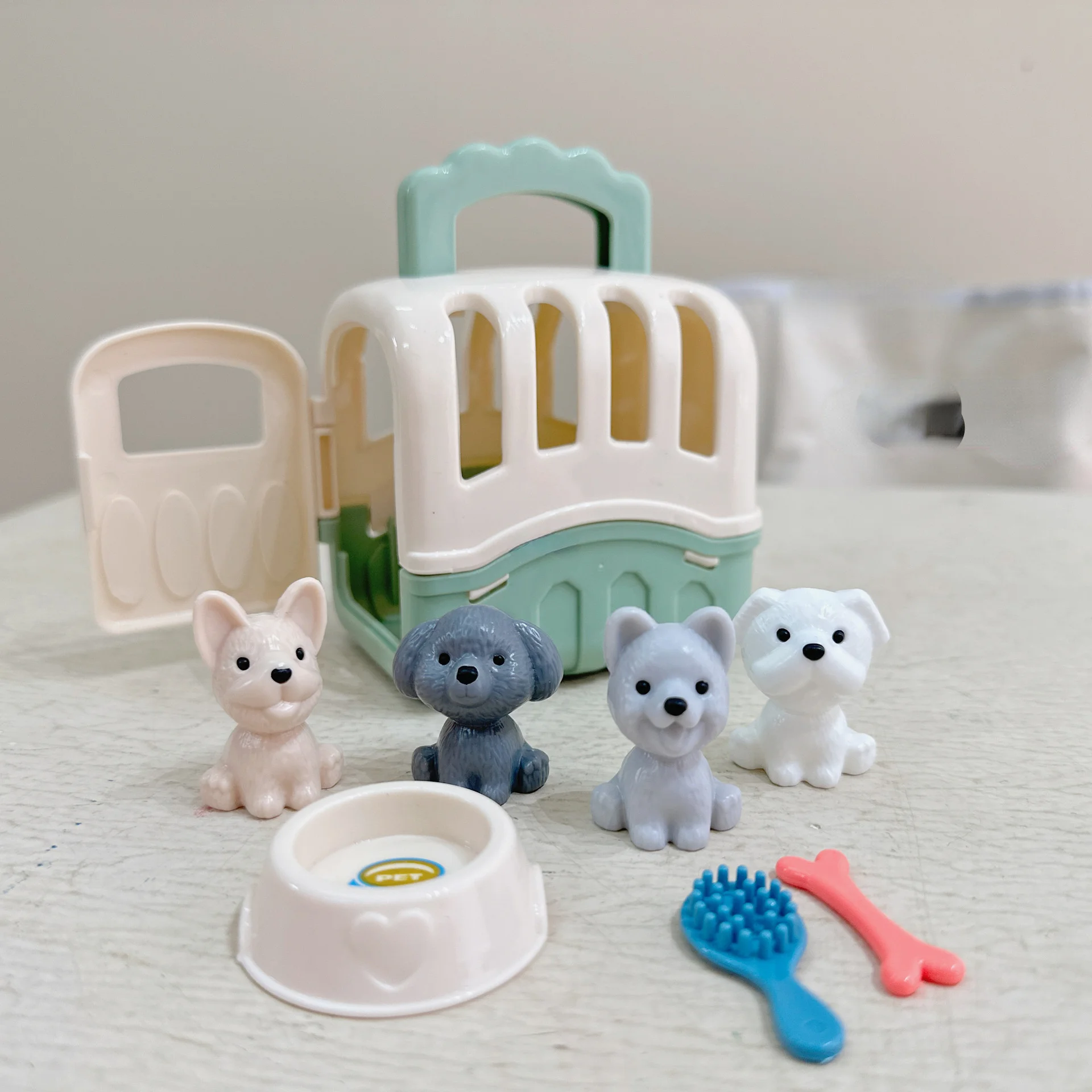 8 teile/satz Nette Hund Haustier Korb Familie Spielzeug Hund Puppe Set Hund Käfig Spielzeug Szene Spielen Spielzeug Weihnachten Dekoration Geschenke – Detail 6