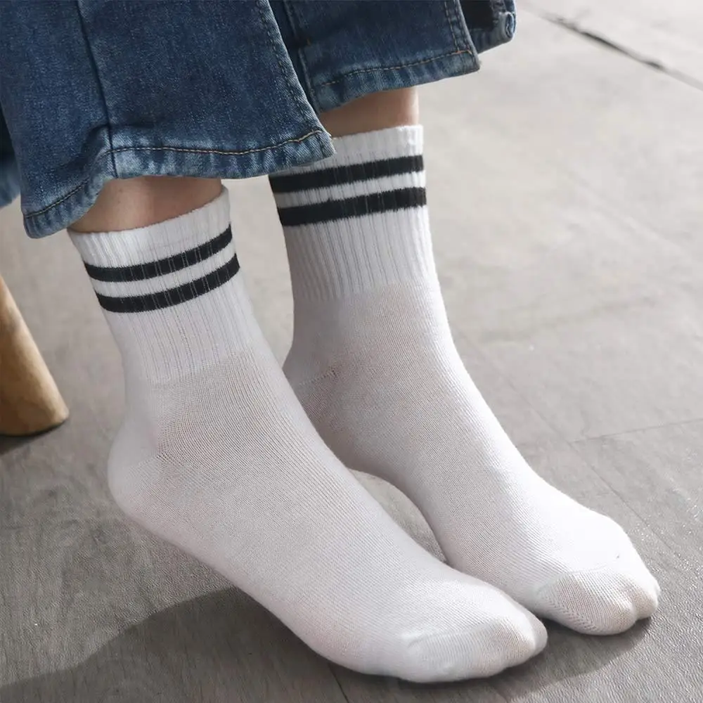 Japanese Warm Striped Sports Unisex Two Bar Middle Tube Hosiery Korean Style Socks Casual Hosiery Female Socks