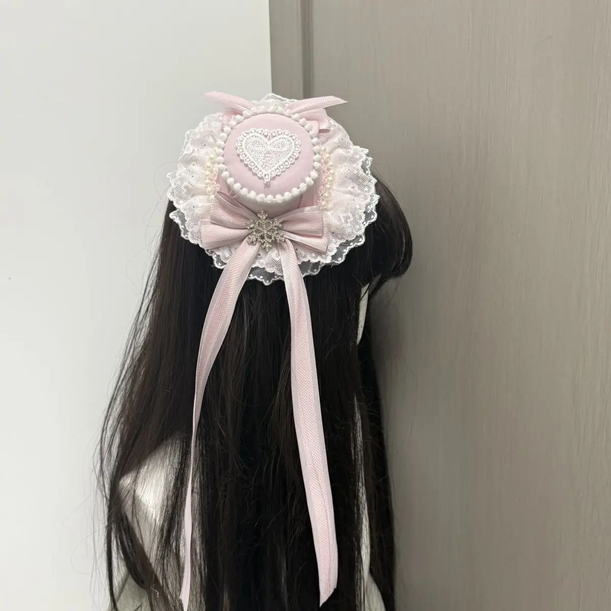 

Original Christmas Lolita Fascinators "Yuanjie Lianqu" Pink Bow Pearl Ribbon Hair Clip Mini Hat