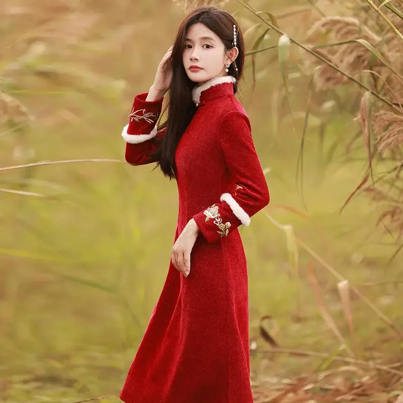 

Women Red New Year Cheongsam Party Dresses New Winter Autumn Thickened Embroidery Warm Chinese Style Slim Qipao