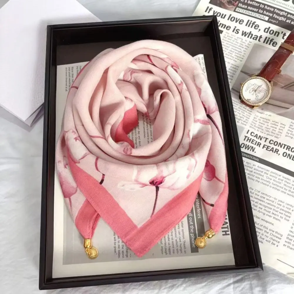 New Magnetic Buckle Silk Scarf Lightweight Square Shape Floral Neck Kerchief Floral Print Women Scarf Wrap Daily Decor