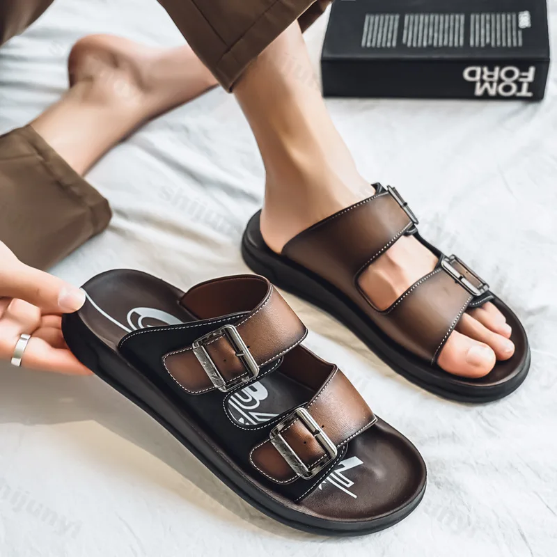 

Men's Summer Slippers 2025 Breathable Outdoor Beach Sandals Non Slip Flip Flops New Flat Slippers High Quality Men's Shoes