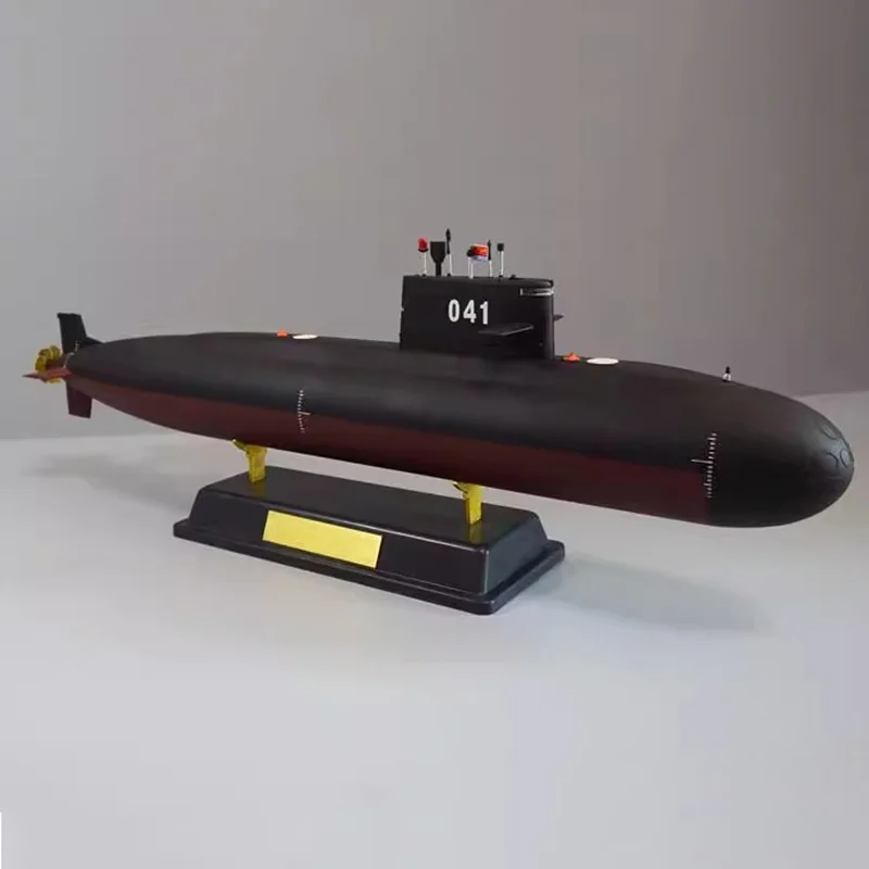 1/200 Marina China 041 submarino de ataque de clase Yuan 39cm modelo de barco terminado modelo de barco estático de plástico juguete barco colección regalo