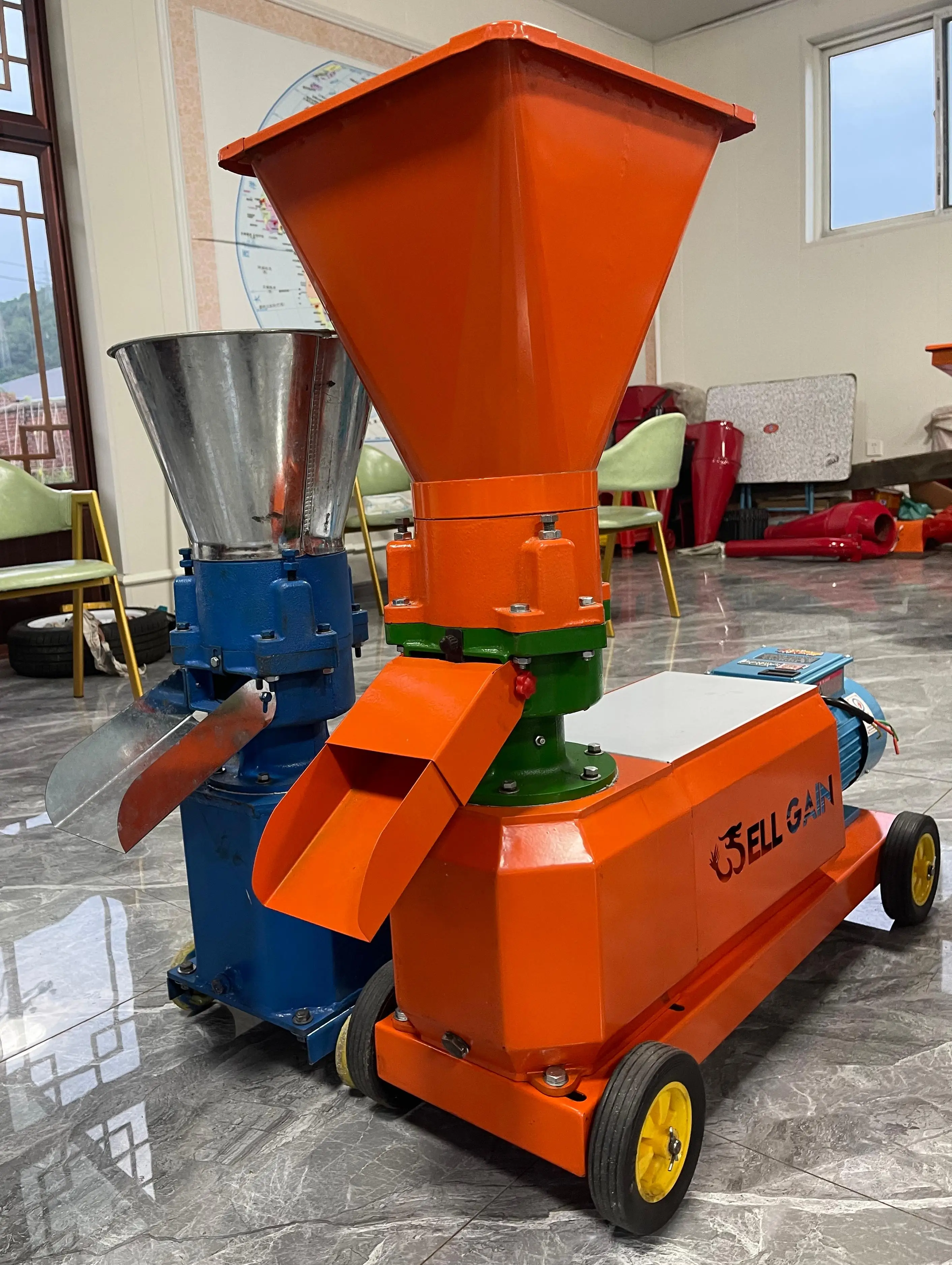Electric Model Animal Feed Processing Machine Feed Pellet Machine Fish Chicken Poultry Feed Pellet Making Machine 200kgs/h