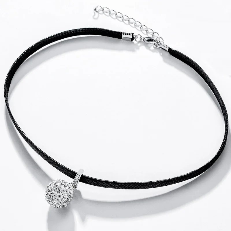 Gargantilla de cuerda negra coreana, collar de diamantes, clavícula, collar corto versátil, cuello de perlas, joyería al por mayor