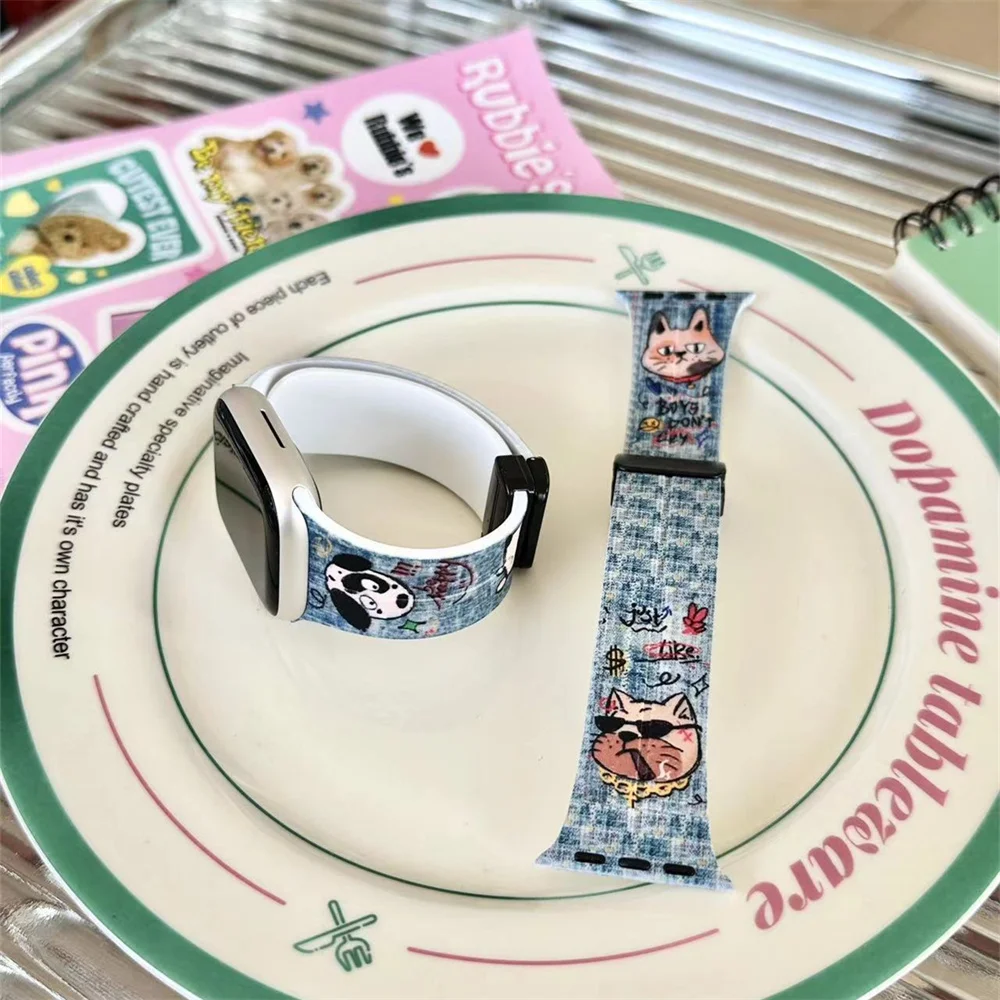 Tie Dye Denim Cartoon Band para Apple Watch, Dog, Cat, Ultra Soft Strap para iWatch, Bonito, 9, 8, 7, 6, 5, 4, 3, 2, SE, 41 milímetros, 49 milímetros, 45 milímetros, 44 milímetros, 42 milímetros, 40 milímetros, 38 milímetros