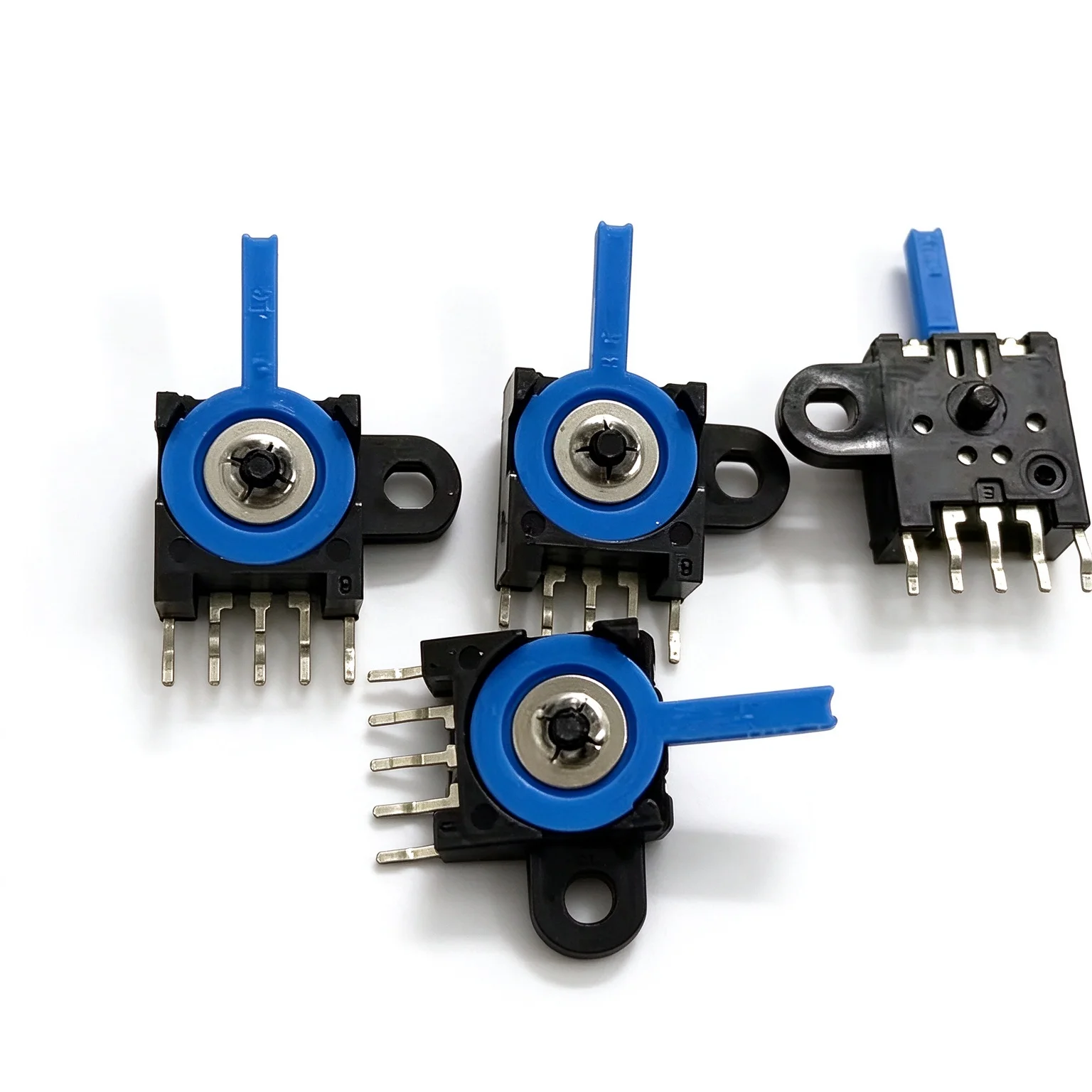 2PCS/LOTS Japan SSCF210100 Bi-directional Sensing Type Reset Rocker Switch Movement Rocker 5 Feet with Fixing Hole