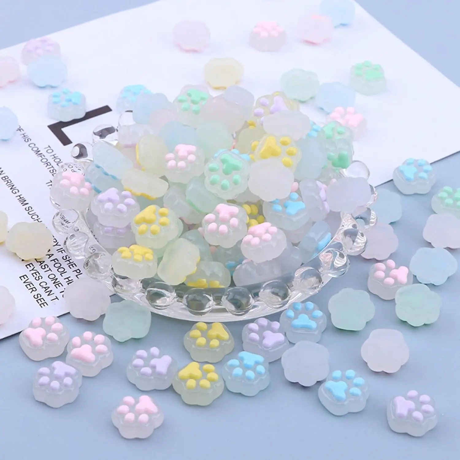 100 Cavity Mini Cat Paw Molds Silicone DIY Pendant Cat Paw Print Resin Molds Jelly Gummy DIY Making Keychain Pendant