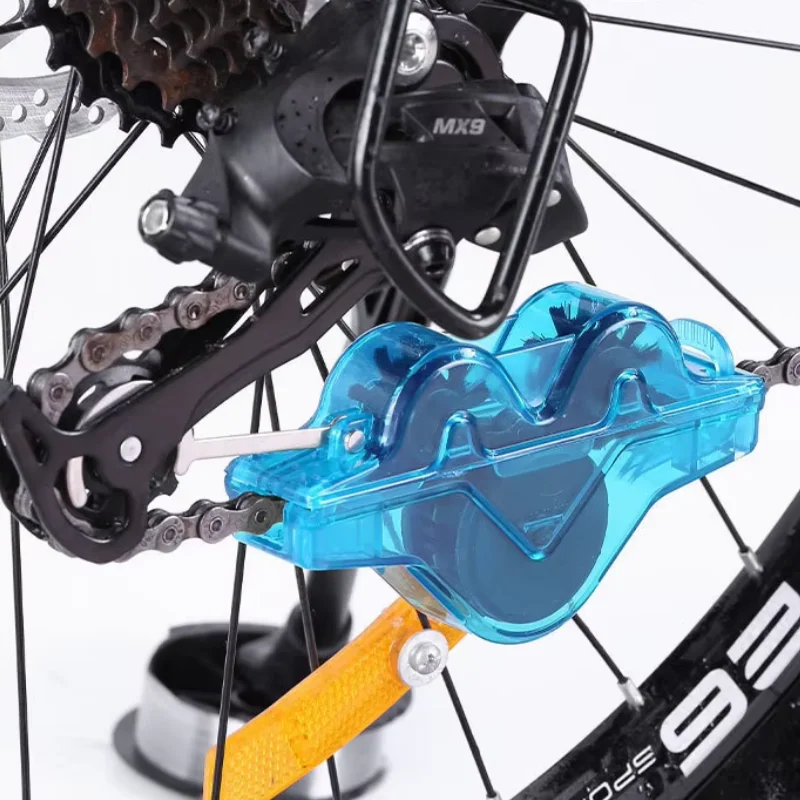 مجموعة تنظيف سلسلة الدراجات مع فرش دوارة، مجموعة تنظيف ثقيلة للدراجات الجبلية، توصيل سريع، أداة إزالة الأوساخ صديقة للبيئة