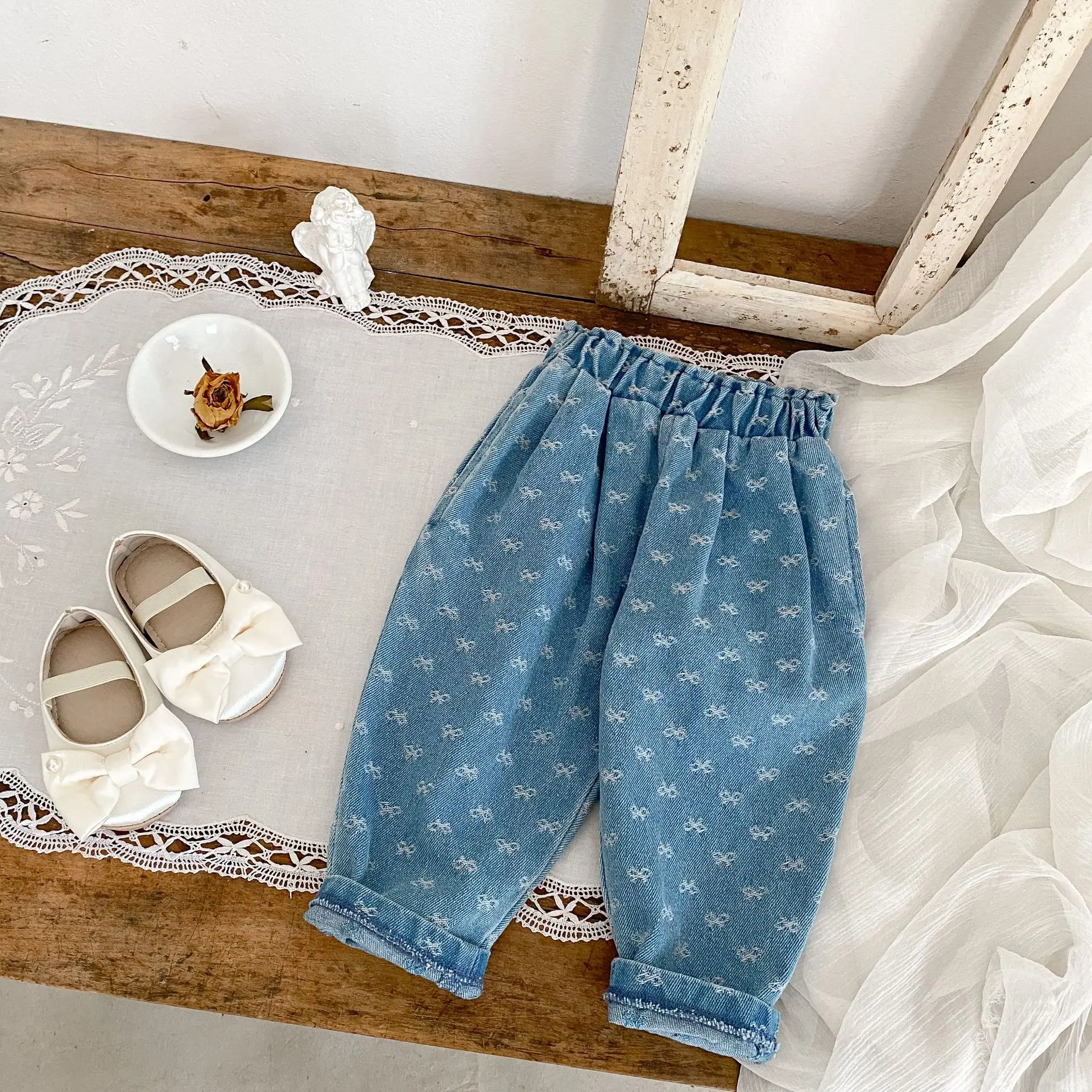 

2025 New Spring Baby Jeans 0-3 Years Old Cute Girls Bow Jacquard Denim Pants Casual Toddler Trousers Children's Clothing