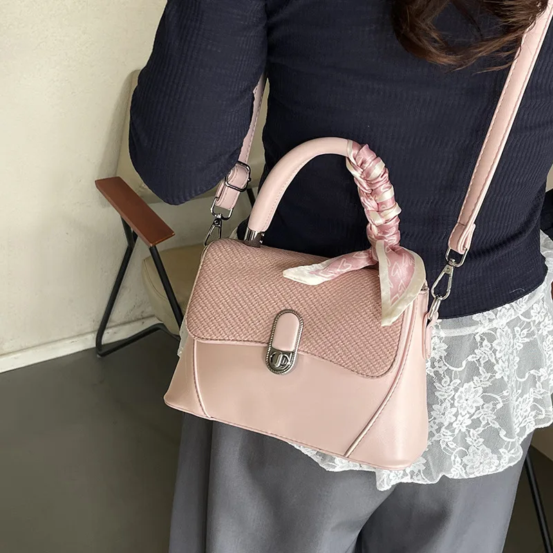 

2025 Premium Square Work Bag Stylish Retro Shoulder Purse for Women Minimalist Crossbody Tote Fashionable Commuter Handbag