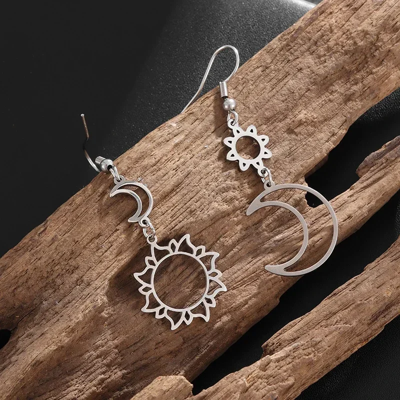 Stainless Steel Asymmetrical Hollow Sun Pattern Moon Hypoallergenic Earrings Women's Fashion Rock Hip Hop Party Jewelry