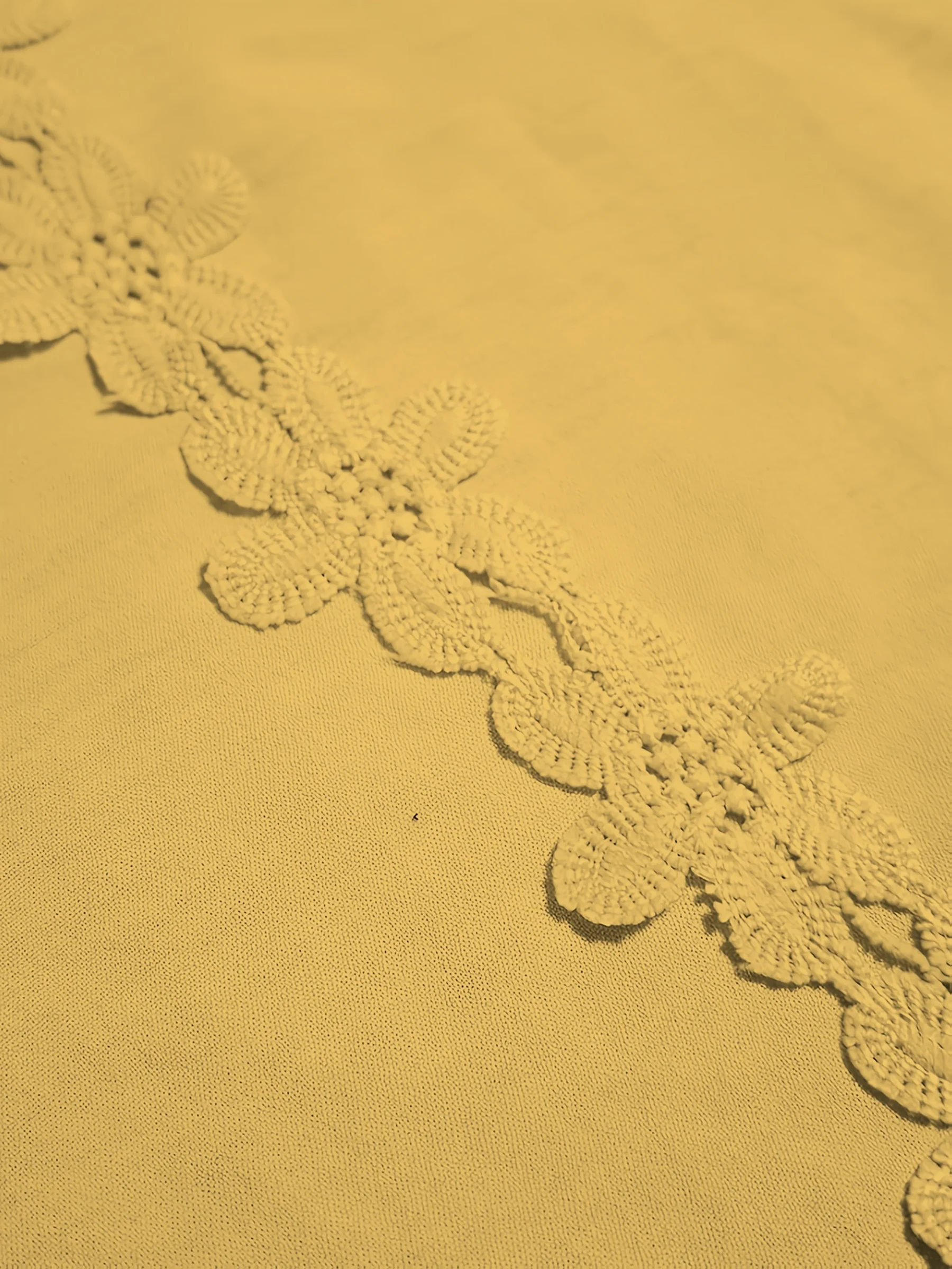 Stilvolles Plus-Size-Damenoberteil mit elegantem Blumendetail für mühelosen Komfort – Detail 12