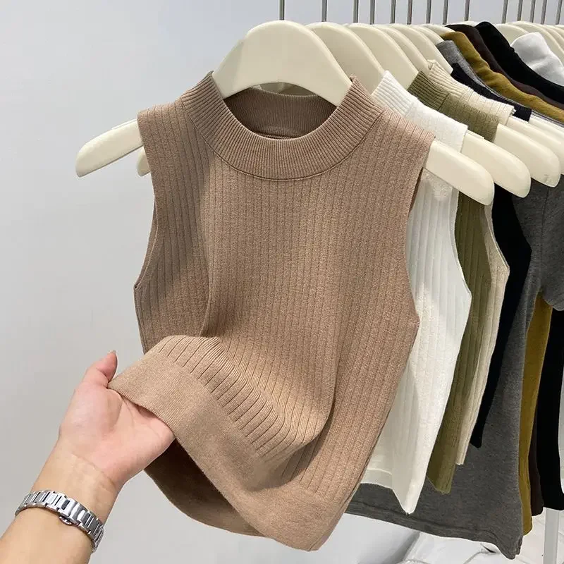 

Sleeveless Knitted Vest for Women in Spring and Autumn SeasonPaired with A ShortHalf Height Round Neck BottomInset Top Garment
