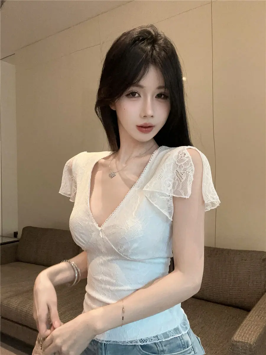 

Summer Sweet Patchwork Lace V-neck Short Sleeve T-Shirts Female Trend Sexy Solid Color Top Tee Women Clothes Fashionable Tshirt