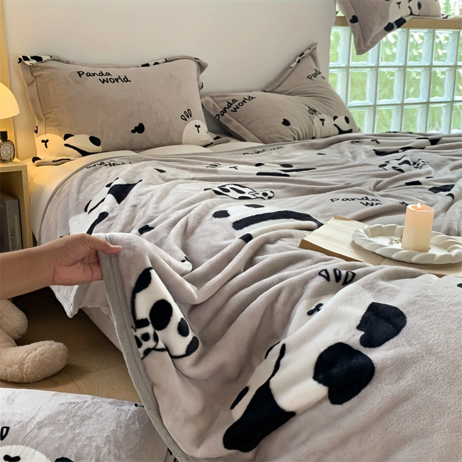 1 manta de terciopelo con estampado de Panda bonito, manta suave y cálida para siesta, sofá, oficina, cama, Camping, viaje, multiusos