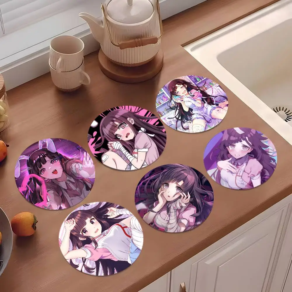 Posavasos de Mika Tsumiki del popular anime Danganronpa, redondos de 10 cm, de madera, ideales para bebidas, té, café, regalo para el hogar, opciones para días festivos