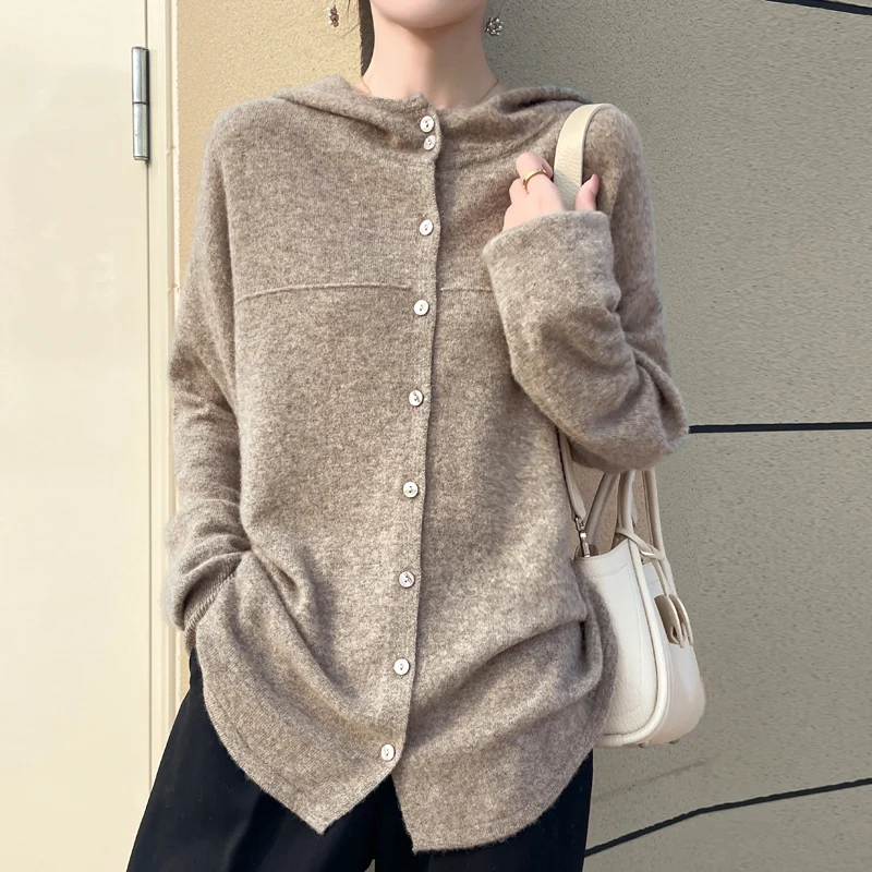 Autumn and winter new women\'s 100% merino cardigan hooded collar solid color loose casual fashion cashmere pullover.