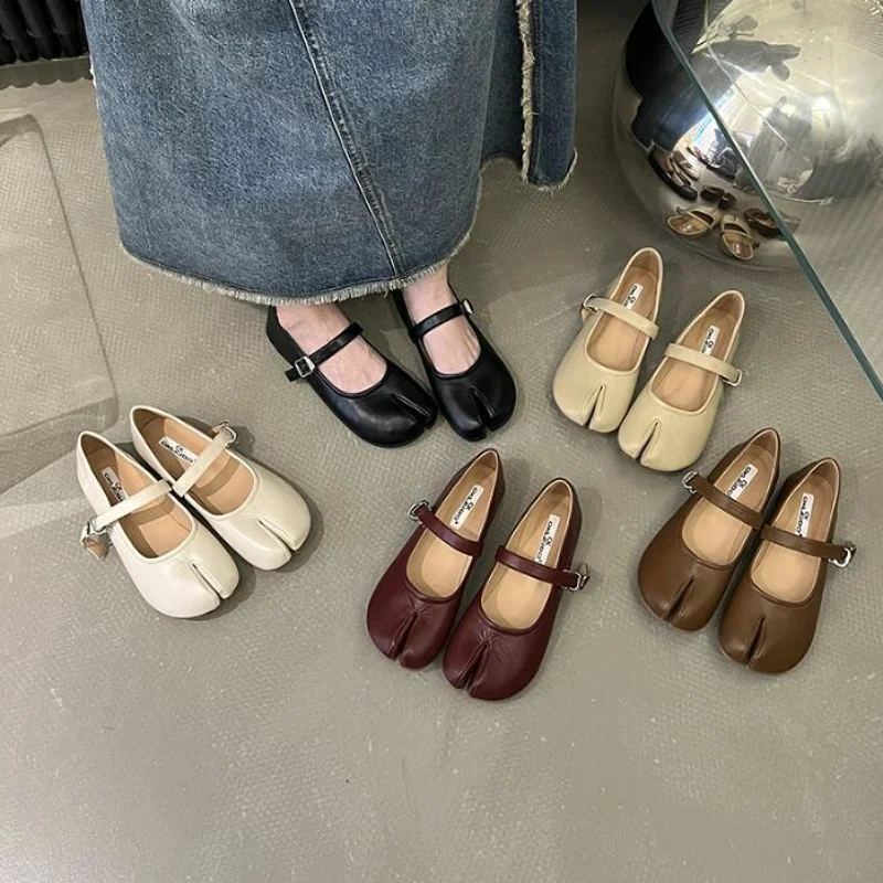 Spring PU Tabi Ninja Moccasins Round Split Toe Shallow Women Single Shoes Slip on Female Casual Soft Loafers