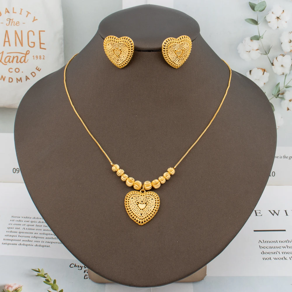 Gold Color Fashion Earrings Necklace Set for Women Minimalist Creative Heart Pendant Chain Italy Boho Lady Elegant Jewelry Set