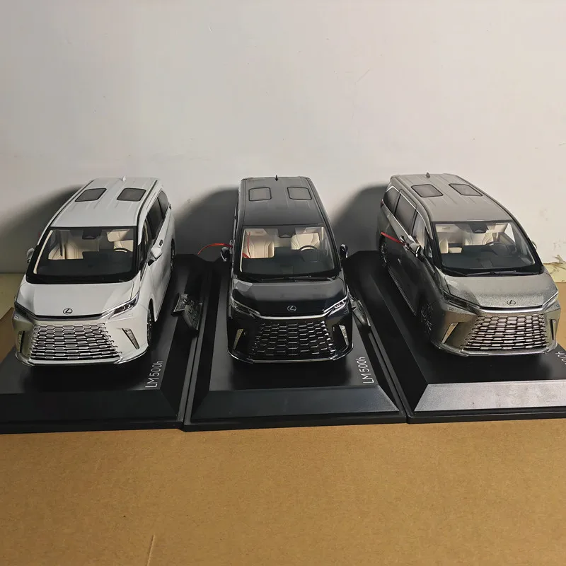 

Lexus Original LM500h 1:18 Alloy Diecast Car Model MPV Business Van High Detail Simulation Collectible Display For Hobbyists