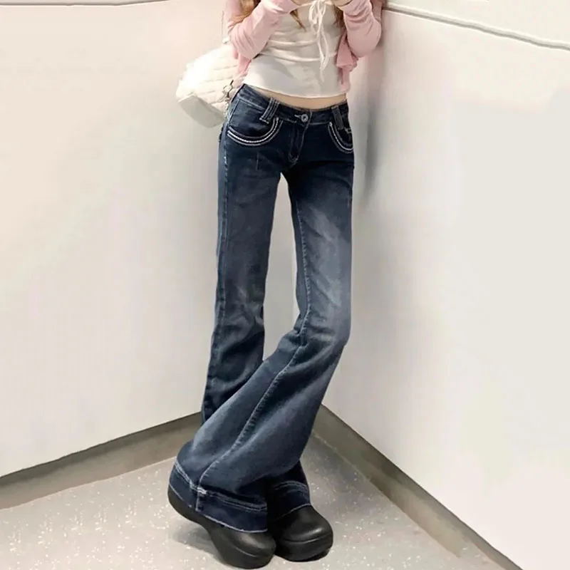 

Новинка 2026, женские джинсовые расклешенные брюки, модная уличная одежда, джинсы Y2k с низкой талией, женские универсальные винтажные утягивающие ковбойские брюки